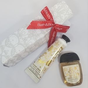 NEW Bath and Body Works Merry Cookie Hand Cream and Pocketbac set of 2 in a box!